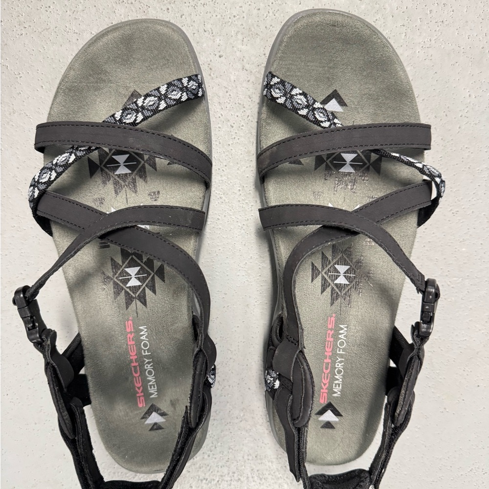 Skechers Black and Gray Sandals